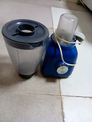 Used countertop blender with grinder attachment - working condition