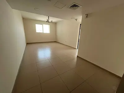 أفخم شقة غرفة وصالة الغرفة ماستر تكييف علي المالك مع جيم ومسبح وباركن مجاناً تسهيلات في السداد تشطيب راقي جدا موقع مميز سهل المخرج علي دبي