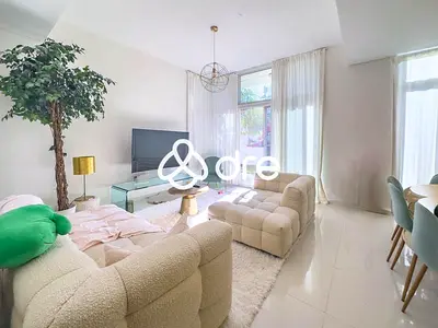 Single Row | Big Layout | Corner Unit | 12 Cheques