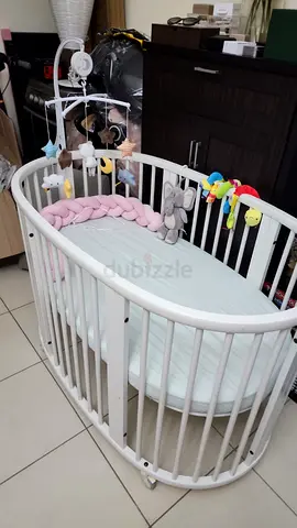 Stokke sleepi mini and midi with Mattresses