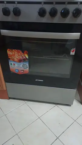 4 burners Cooking range in al nahda sharjah