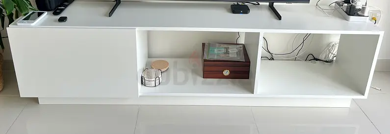 Tv stand