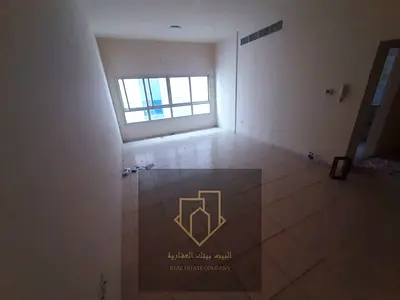 A prime location near The Pearl and Mohammed Bin Zayed exit, offering easy access to various areas of the emirate and major roads, making it a conveni