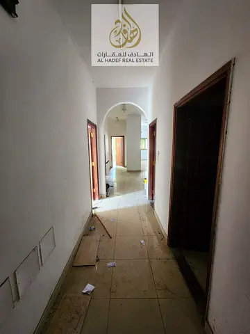 شقة 3 غرف وصالة للإيجار في الشارقة ميسلون بمساحات واسعة وسعر مناسب مع نظام دفع مرن وموقع هادئ وقريب من جميع الخدمات