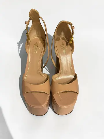 Valentino Garavani Nude Platform Heels | EU 38 | Full Set Dustbag | Worn Twice