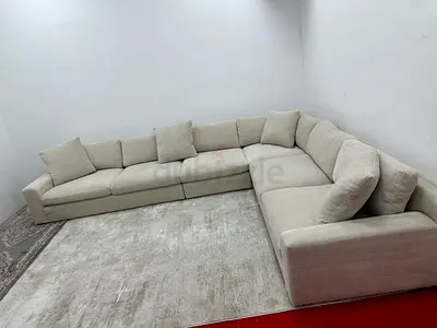 Like new condition oc home corner sofa