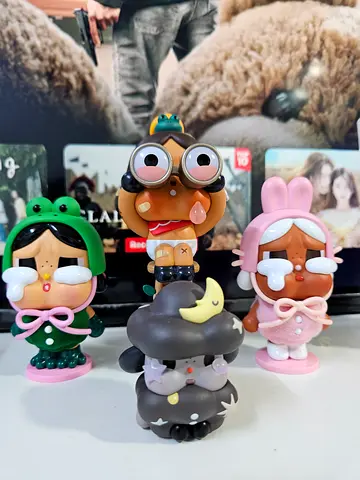 Crybaby popmart 100% original take all of 130aed