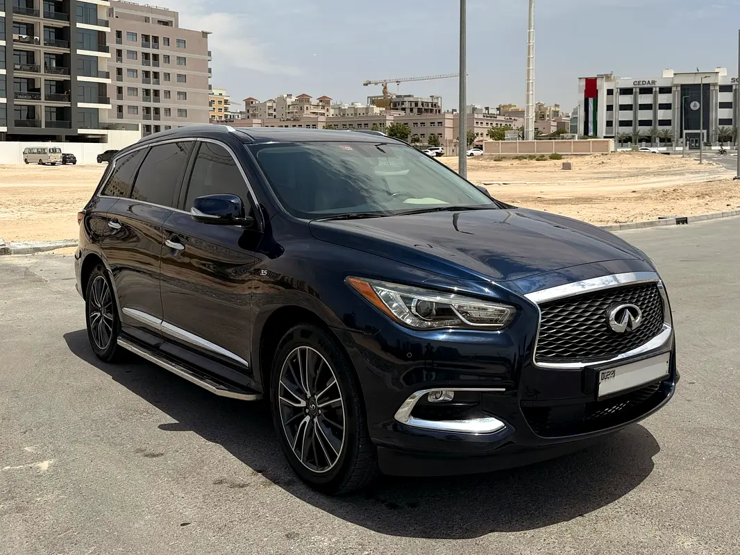 Infiniti QX60 2017 — photo 1 of 13