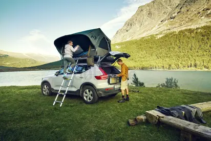 (LIMITED TIME OFFER, HALF PRICE FOR AED 7,250 ONLY) Dometic Rooftop 4WD Tent (BRAND NEW)