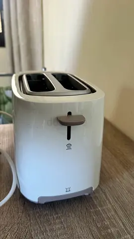 Philips 2-Slice White Toaster — Working, Good Condition
