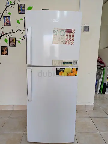 Super General Top Mount Refrigerator 200 Litres