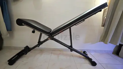 Adjustable Weight Bench – 800 LB Capacity (90° Incline/Decline)