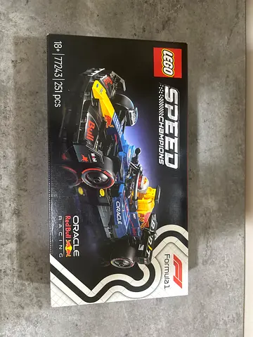 LEGO Speed Champions 77243 Oracle Red Bull Racing F1 Car (251 pcs) - New/Sealed