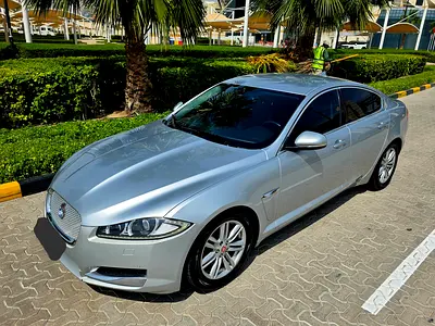 2015 Jaguar XF 照片 9
