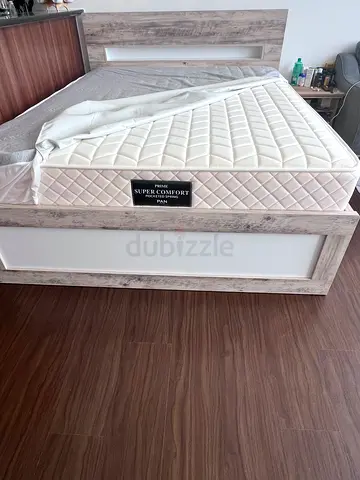 Queen Size Bed Frame with Mattress - Light Weathered Wood Finish