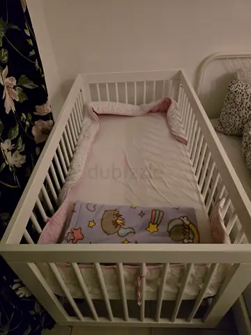White Baby Crib with Mattress and Bedding - Good Condition 135*75 CM