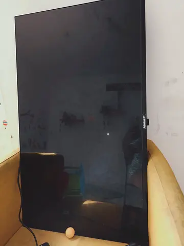 Samsung 43-inch LED TV - Good Working Condition. Must go in this week