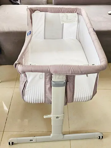 Crib - Chicco infant crib