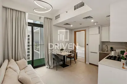 Elegant Layout | Ready to Move in | Great Location