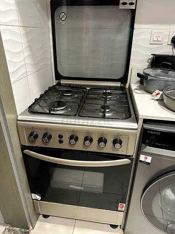 Used stainless steel freestanding gas oven and stove - great condition