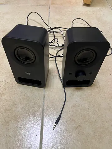 Pair of Logitech Computer Speakers — Good Working Condition