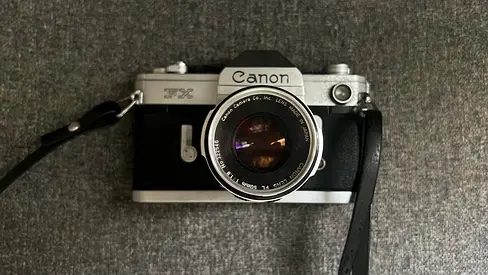 Canon FX slr 35mm with 50mm 1.8 vintage lens