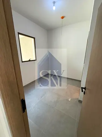 Vacant on 1st of May | close to ameinties