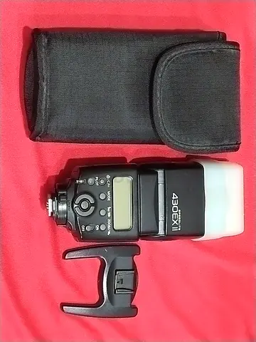 Canon 430EX II Dedicated Speedlite
