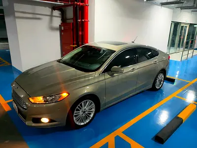 Ford Fusion 2015 SE (2.0L EcoBoost) – Dealer Maintained – Family Used