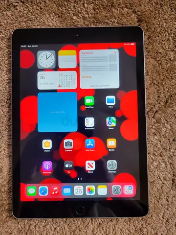 ipad 5th generation  32GB ( fixed price)
delivery  available