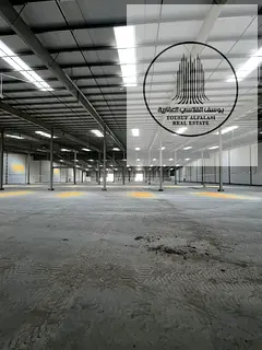 For rent in Umm Al Quwain - New warehouse, first occupant 95,000 sqtf