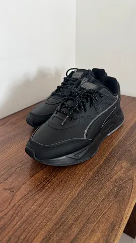 PUMA Mens Black Casual Sneakers - Full leather