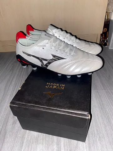 Mizuno Morelia Neo Beta Made in Japan Version the Most expensive Version Brand New Size 42