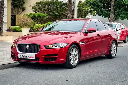صورة 3 لـ 2016 Jaguar XE