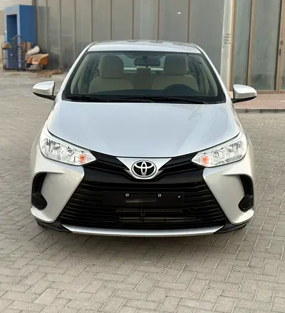 2021 Toyota YARIS — фото 4