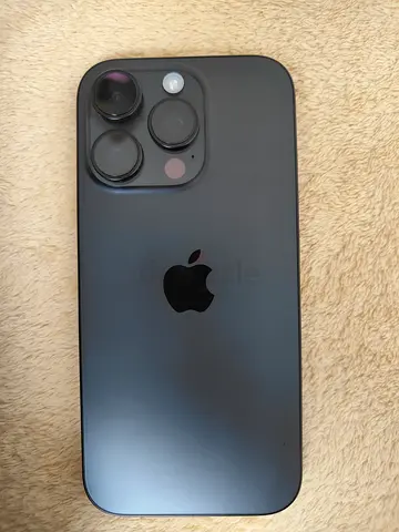 iPhone 16 Pro - Black Titanium