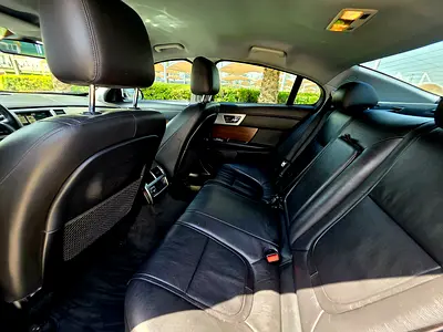 2015 Jaguar XF 照片 6