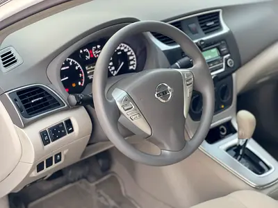 2017 Nissan SENTRA photo 9