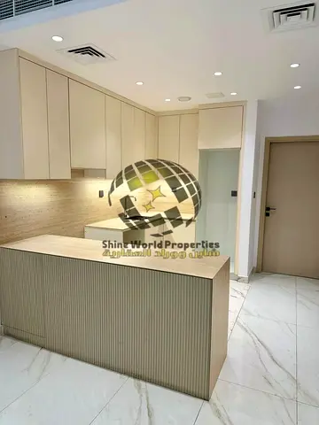 مساحة كبيرة | غرف دراسة | شقة فاخرة