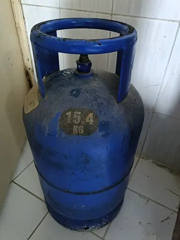 Adnoc gas cylinder