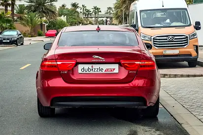 صورة 7 لـ 2016 Jaguar XE