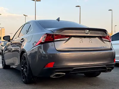2019 Lexus IS-SERIES — фото 8