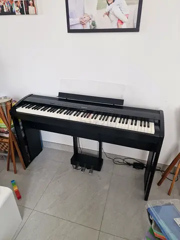 Kawai ES8 Digital Piano **barely used**