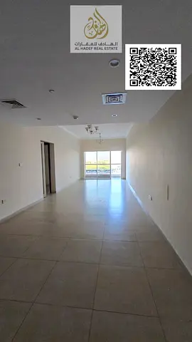 شقة غرفة وصالة بمساحة مميزة + 2 حمام + بلكونة + غرفة غسيل + خزائن حائط | موقع حيوي أمام محطة الباص وقريبة من متحف عجمان  تكييف مجاني + شهر مجاني + غاز