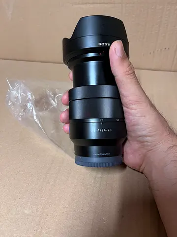 Sony Lens 24-70 E mount Lens just like a new condition