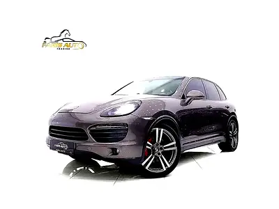 PORSCHE CAYENNE S GCC IN GOOD CONDITION