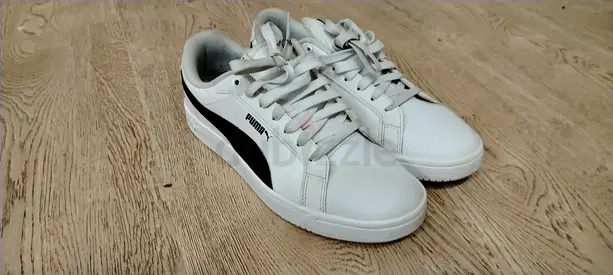 White Puma Casual Sneakers - Size EUR 39, Lightly Used