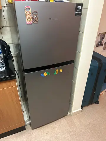 Hisense Top Freezer Refrigerator - Good Condition, 2-Door