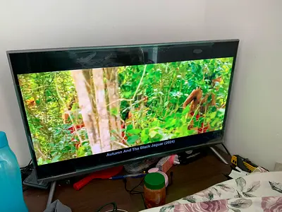 32 inch LED TV in good working condition geepas