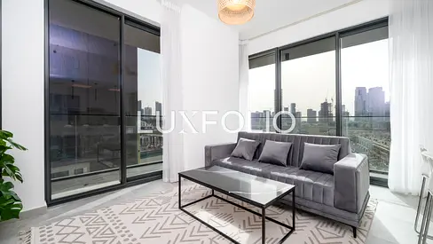 Corner Unit | Fully Furnished | Vacant Now